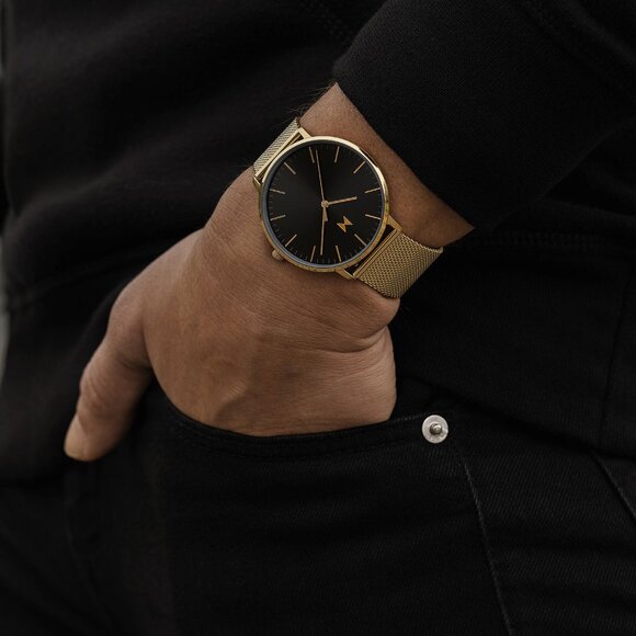 MVMT Lion Gold Men’s Watch 42mm Gold Mesh / Black Dial - Picture 6 of 8